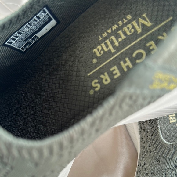 Skechers Gray Sneakers with Cushioned Sole and Textured Fabric - Picture 4 of 6